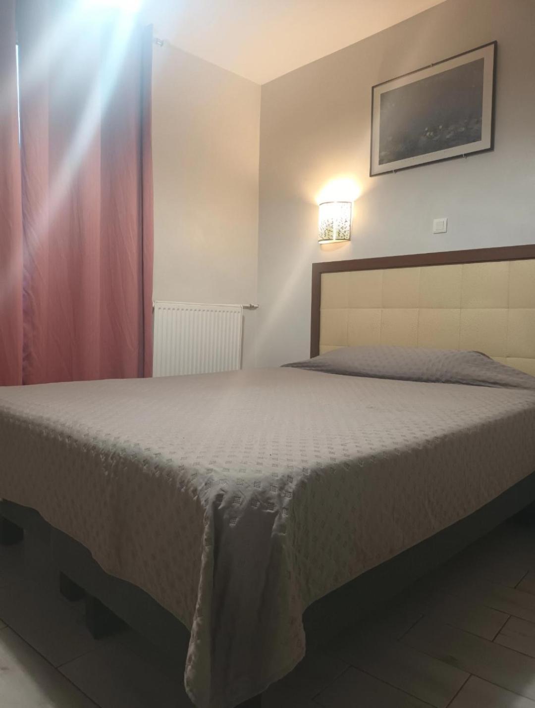 Hotel De Lorraine Paris Dış mekan fotoğraf